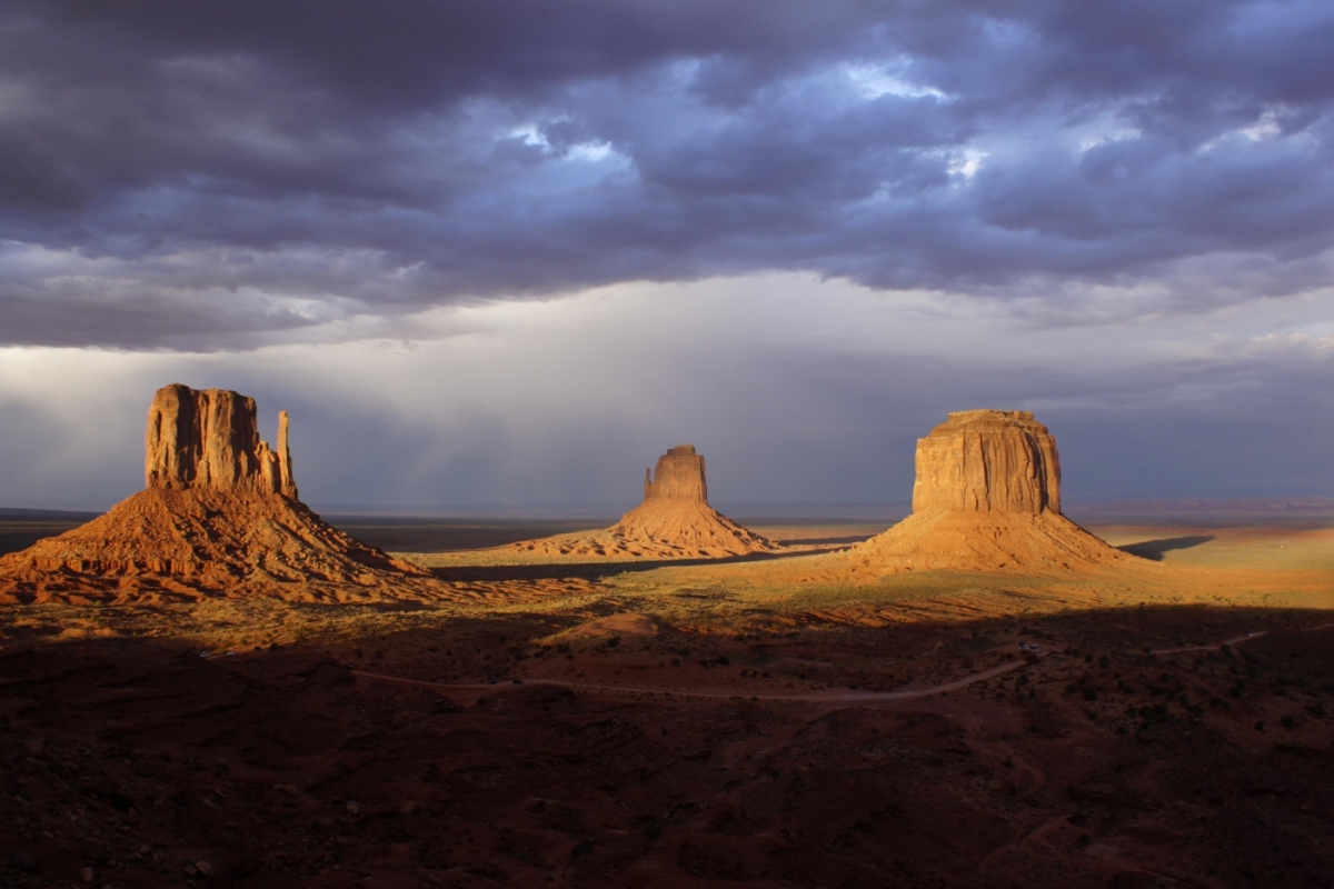 Monument Valley Sunset