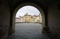 Lucca 2015 (6) Piazza ovale