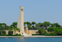 Brindisi - Monumento ai Marinai d'Italia - 1