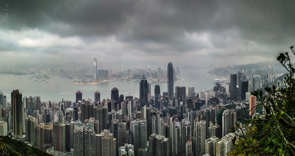 Temporale su Victoria Harbour