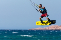 Kitesurfing