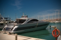 Yacht in rada Marina di Ragusa