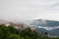 Triora rispunta dalla nebbia